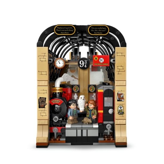Imagine LEGO HARRY POTTER COLTUL CU CARTI EXPRESUL HOGWARTS 76450