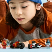 Imagine LEGO NINJAGO CURSA DE VITEZA CU MOTOCICLETA LUI KAI 71838 