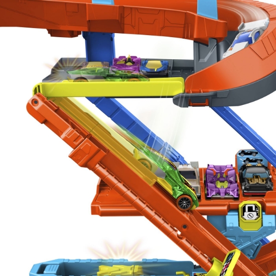 Imagine HOT WHEELS CITY TRANSFORMAREA GARAJULUI DE CASCADORII CU MASINUTA INCLUSA