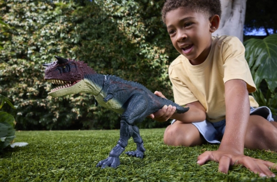 Imagine JURASSIC WORLD SURVIVAL CHARGE AND CHOMP DINOZAUR INTERACTIV CARNOTAURUS