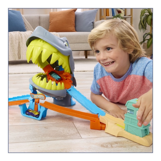 Imagine HOT WHEELS CITY PISTA DE CURSE PLAJA RECHINULUI CHOMP CU MASINUTA INCLUSA