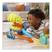 Imagine HOT WHEELS CITY PISTA DE CURSE PLAJA RECHINULUI CHOMP CU MASINUTA INCLUSA