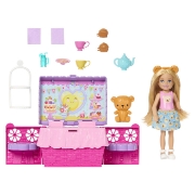Imagine BARBIE FAMILY AND FRIENDS SET CLUBUL LUI CHELSEA PETRECERE CU CEAI SURPRIZA