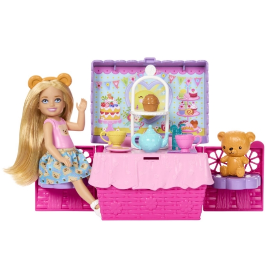 Imagine BARBIE FAMILY AND FRIENDS SET CLUBUL LUI CHELSEA PETRECERE CU CEAI SURPRIZA