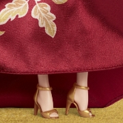 Imagine BARBIE SIGNATURE PAPUSA BARBIE ANUL NOU 2026