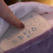 Imagine FISHER PRICE MAIMUTICA INTERACTIVA BEBELUSI CU RESPIRATIE RITMICA