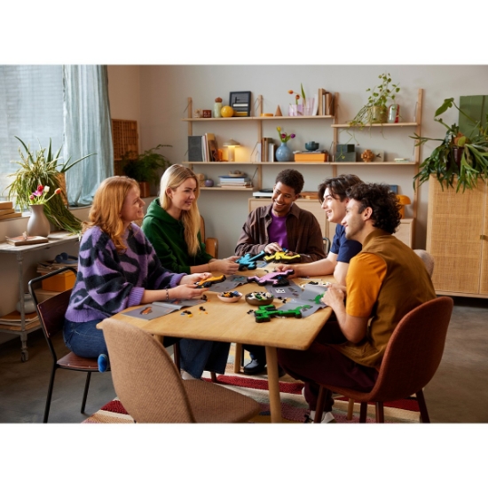 Imagine LEGO ART KEITH HARING FIGURINE CARE DANSEAZA 31216 