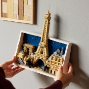 Imagine LEGO ARHITECTURE ORASUL IUBIRII 21064