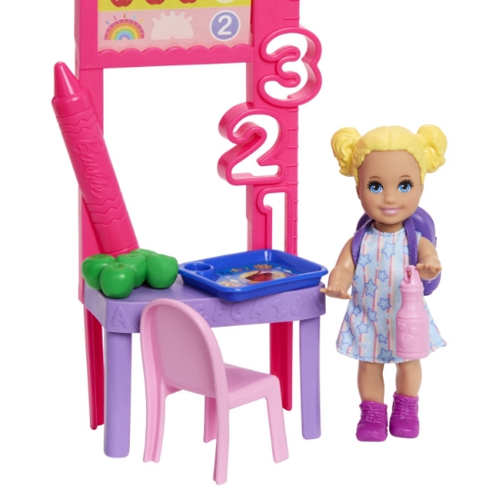 Imagine BARBIE SET DE JOACA PAPUSA BARBIE BRUNETA MULATRA FACE CARIERA PROFESOARA