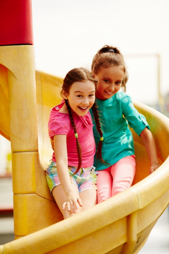 De ce să cumperi un tobogan pentru cel mic?