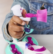 Imagine SPIDEY SI PRIETENII LUI UIMITORI MARVEL SET FIGURINA GHOST SPIDER SI VEHICUL COPTER 7.6CM