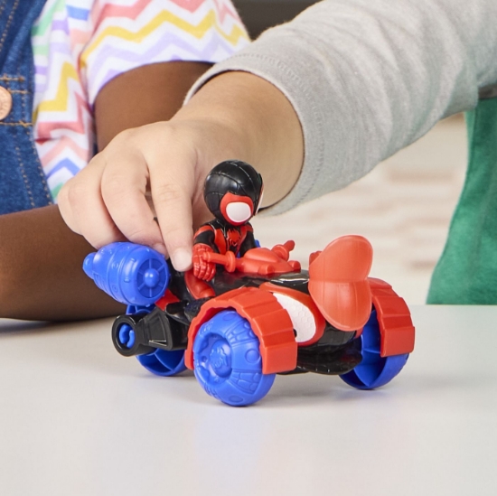 Imagine SPIDEY SI PRIETENII LUI UIMITORI MARVEL SET FIGURINA MILES SPIN MORALES SI VEHICUL TECHNO RACER 7.6CM
