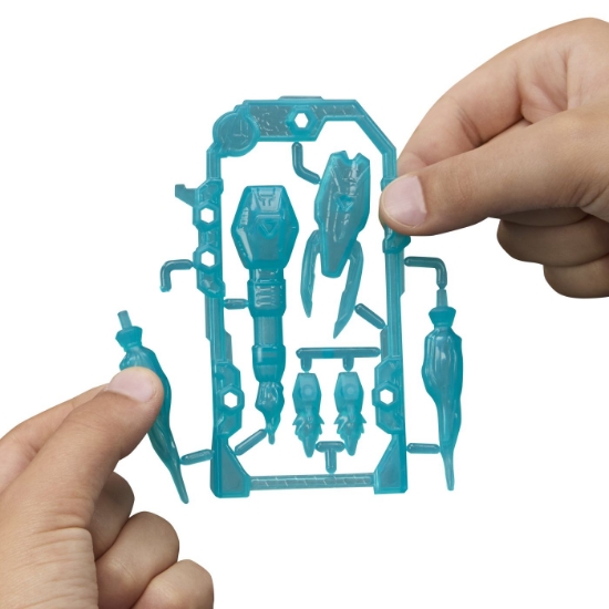 Imagine MARVEL AVENGERS ACTION VERS SET FIGURINA IRON MAN SI ACCESORII 11.4CM