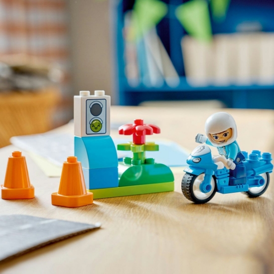 Imagine LEGO DUPLO MOTOCICLETA ALBASTRA DE POLITIE 10471