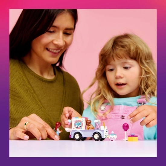 Imagine LEGO FIRENDS MASINA UNICORN PENTRU LIVRARE DE TORTURI 42675