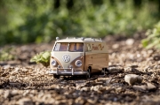 Imagine Jada Transformers T7 mașinuță metalică Volkswagen Wheeljack scară 1:32