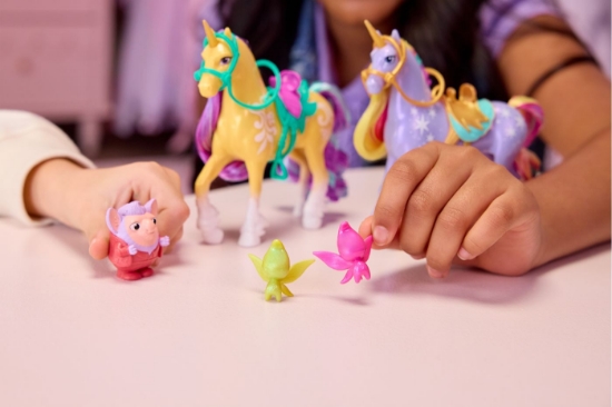 Imagine UNICORN ACADEMY SET DE JOACA AVETURI MAGICE DEZLANTUITE