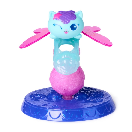 Imagine GABBYS DOLLHOUSE FAIRYLANDIA INEL DE ZANA CU FIGURINA MERCAT