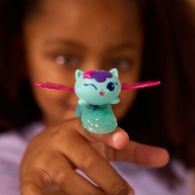 Imagine GABBYS DOLLHOUSE FAIRYLANDIA INEL DE ZANA CU FIGURINA MERCAT