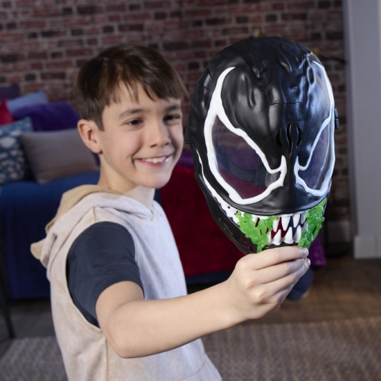 Imagine MARVEL SPIDERMAN MASCA GLOW IN THE DARK VENOM INTERACTIVA