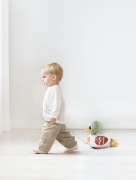 Imagine JUCARIE INTERACTIVA DE TRAS FAMILIA DE RATUSTE 