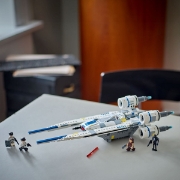 Imagine Lego Star Wars Nava Stelară U-Wing a Rebelilor 75399