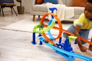 Imagine HOT WHEELS STUNT TRACKS PISTA CICLON DE LANSAREA RAPIDA CU MASINUTA INCLUSA