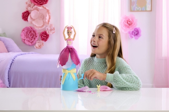 Imagine BARBIE PETAL POP SET PAPUSA BARBIE LALEA ROZ SI ACCESORII
