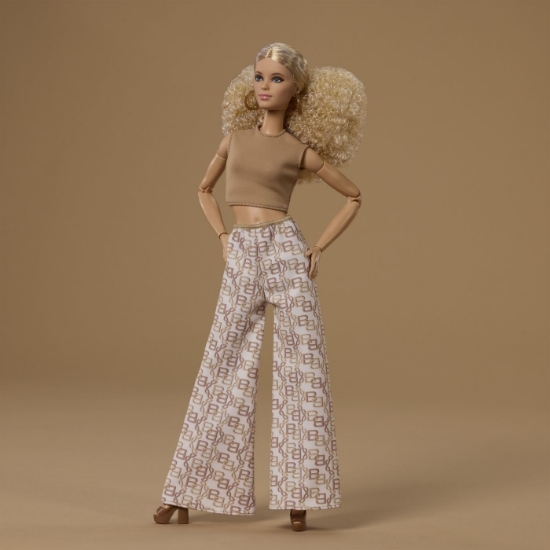 Imagine BARBIE SIGNATURE PAPUSA BARBIE BASIC MODEL 07 BLONDA