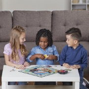 Imagine MONOPOLY JUNIOR BANCA ELECTRONICA LIMBA ROMANA