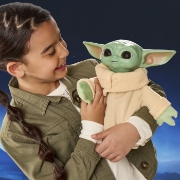 Imagine STAR WARS MADALORIAN SI GROGU FIGURINA INTERACTIVA ACTION BUDDY GROGU CU SUNETE 25CM
