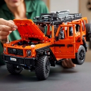 Imagine Lego Technic Mercedes Benz G 500 Professional Line 42177