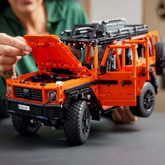 Imagine Lego Technic Mercedes Benz G 500 Professional Line 42177