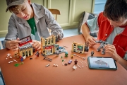 Imagine LEGO MARVEL OMUL PAIANJEN VS MYSTERIO DAILY BUGLE 76342