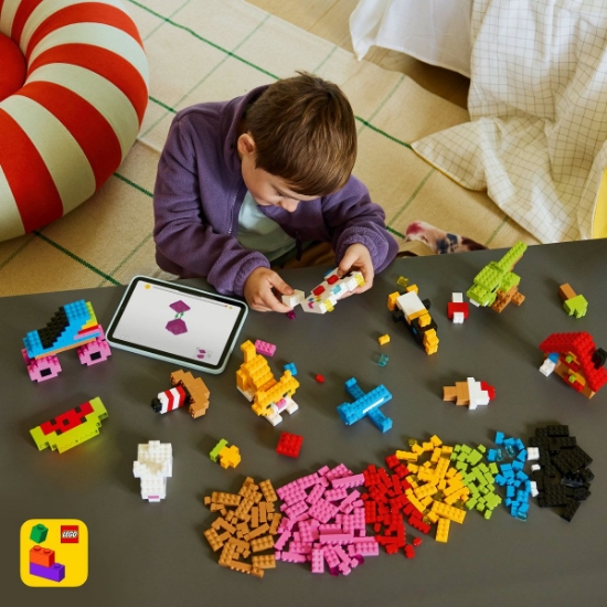 Imagine LEGO CLASSIC CARAMIZI CREATIVE IN CULORI 11045