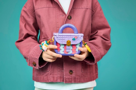 Imagine LEGO CREATOR GEANTA ARTISTICA SI MODERNA CU DEPOZITARE 31391