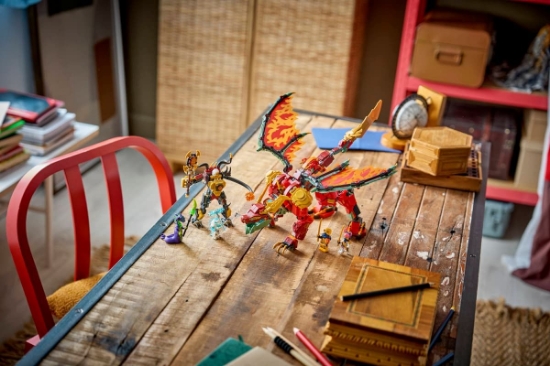Imagine LEGO NINJAGO ROBOTUL DRAGON TRANSFORMATOR AL LUI WYLDFYRE 71868