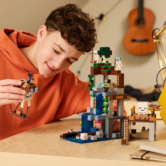 Imagine LEGO MINECRAFT STATIE DE MOBI GHAST 21597