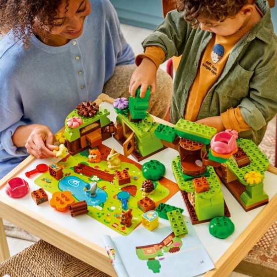 Imagine LEGO DUPLO PADUREA DESCOPERIRILOR CU ANIMALE SALBATICE 10480