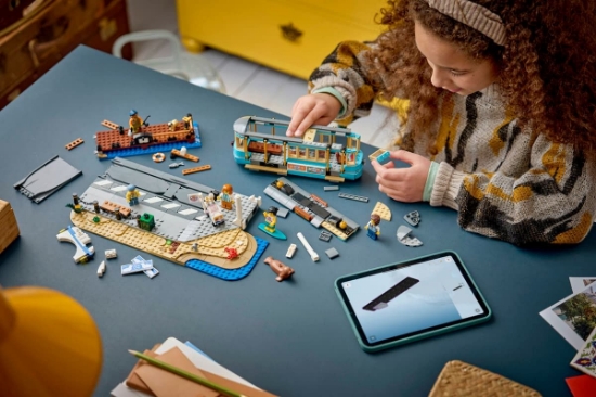 Imagine LEGO CITY TRAMVAI DE PLAJA CLASIC 60506