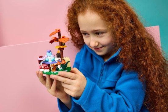 Imagine LEGO FRIENDS PETRECERE CU CEAI IN PADURE 42690