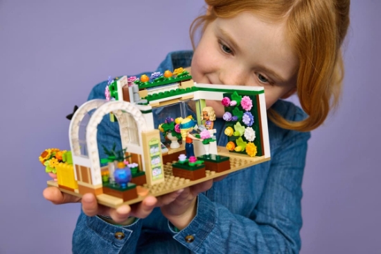 Imagine LEGO FRIENDS FLORARIE CREATIVA 42693