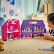 Imagine LEGO FRIENDS VALIZA CASUTA DE PAPUSI CREATIVA 42697