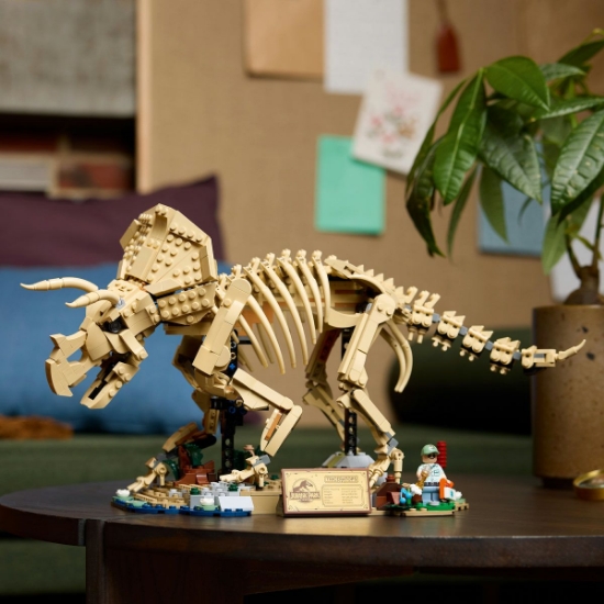 Imagine LEGO JURASSIC WORLD FOSILE DE DINOZAUR TRICERATOPS 77985