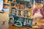 Imagine LEGO HARRY POTTER CASTELUL HOGWARTS ARIPA DE EST 76473