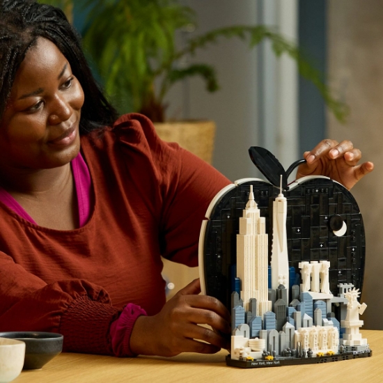 Imagine LEGO ARHITECTURE NEW YORK CITY THE BIG APPLE 21066