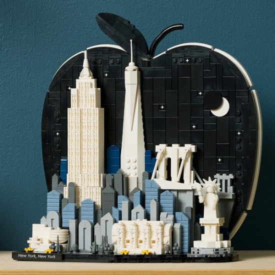 Imagine LEGO ARHITECTURE NEW YORK CITY THE BIG APPLE 21066