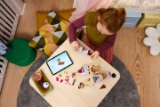 Imagine LEGO DISNEY PRINCESS CASTELUL FERMECAT AL LUI BELLE SI AL BESTIEI 43289