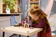 Imagine LEGO DISNEY PRINCESS CASTELUL FERMECAT AL LUI BELLE SI AL BESTIEI 43289
