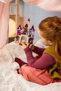 Imagine LEGO DISNEY PRINCESS CASTELUL FERMECAT AL LUI BELLE SI AL BESTIEI 43289